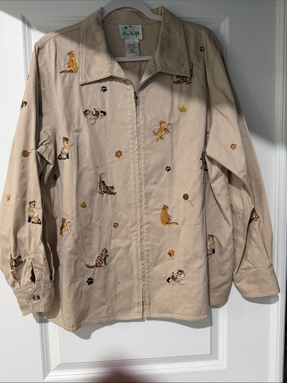 Beige Embroidered Cat Zip-Front Jean Jacket